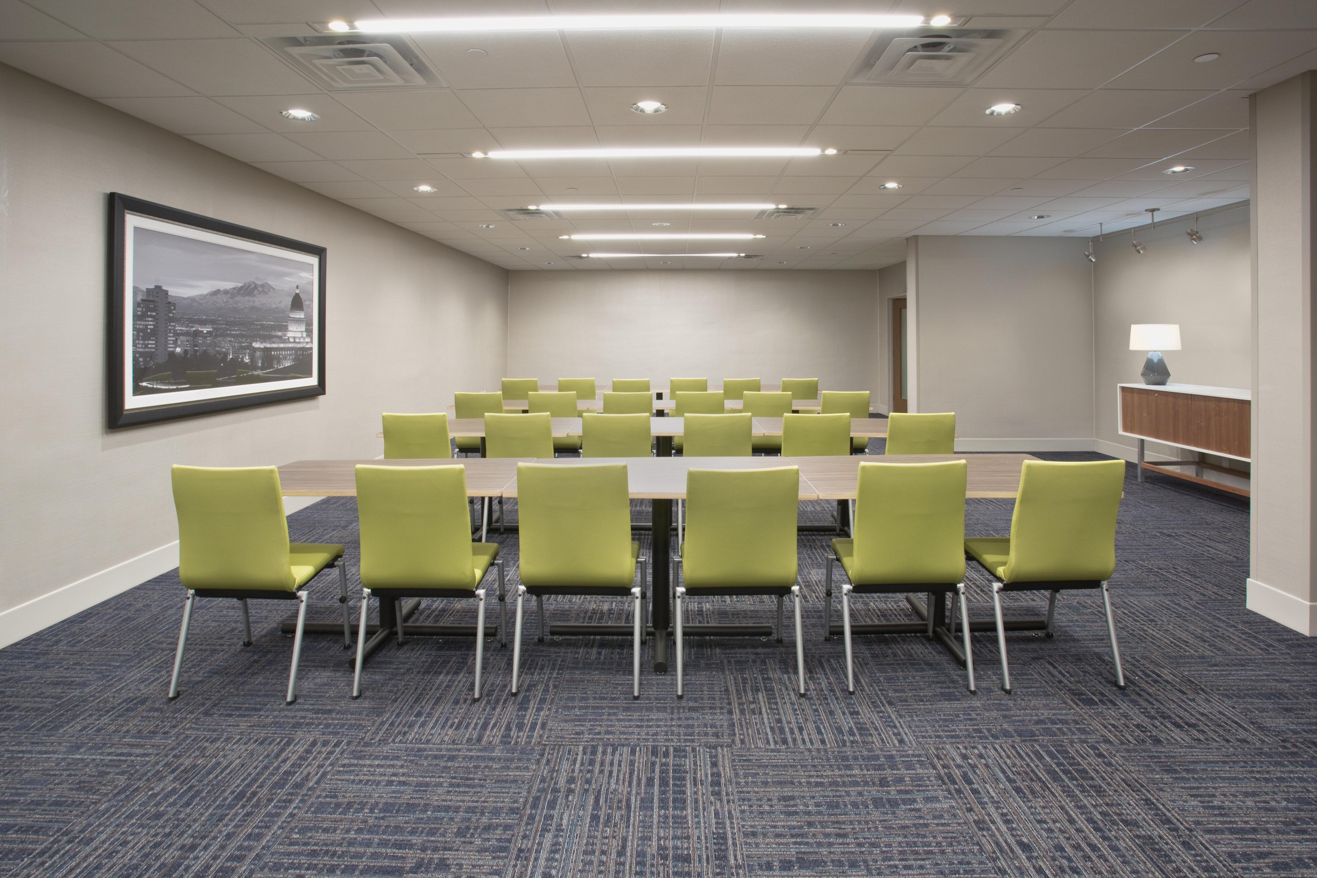 Holiday Inn Express & Suites - Edmonton Sw - Windermere By Ihg Eksteriør bilde